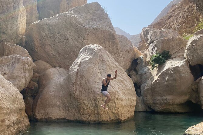 Private Tour Wadi Shab & Sinkhole Tour – Swim, Hike & Explore - Is $175 a fair price?