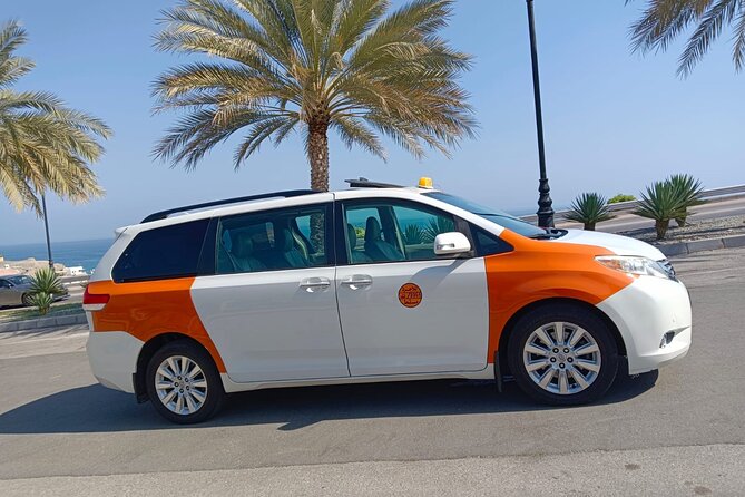 Private Transportation From Muscat To Dubai - Timing, documents, and the border question
