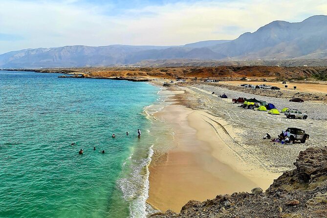 Private Wadi Arbyeen - Sinkhole - White Sand Beach- Full Day Tour - The private 4WD makes the route easier