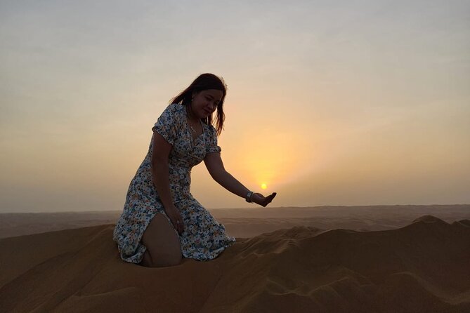 Private Watching Sunset Desert Safari Tour - Crossing Into Wahiba Sands