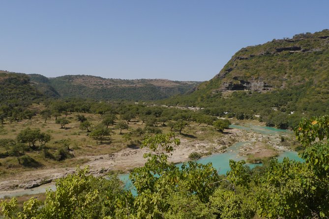 Salalah City and East Tour Combo (Darbat falls, Razat spring) - Sultan Qaboos Mosque begins the cultural side
