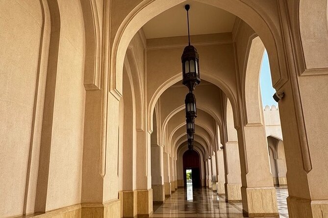 Salalah City Tour: Discover Salalahs Treasures with a Local Guide - Coconut Beach and Al Hafa Waterfront: two ways to meet the sea