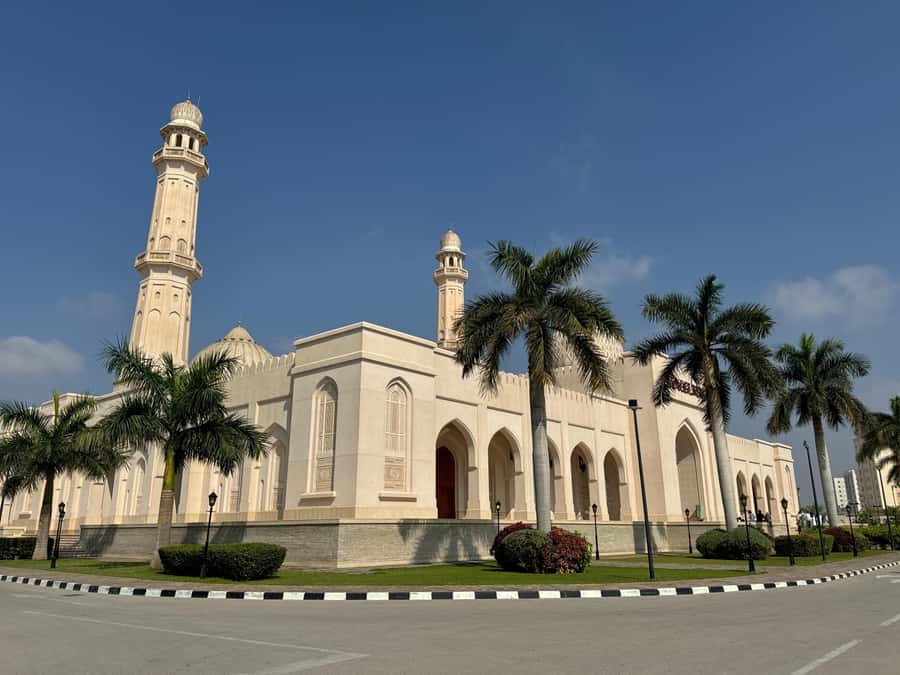 Salalah City Tour: Discover the Best of Oman’s Coastal Gem - Salalah in six useful details