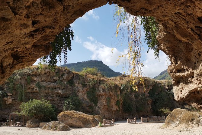 Salalah City Tour + West Coast Combo (Mughsail beach, blowholes) - Al Hosn Palace and Salalah’s old commercial center
