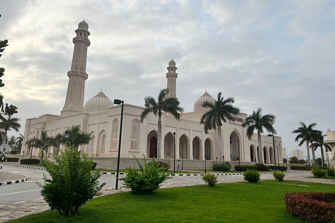 Salalah City Tour with History, Culture, Souq Shopping, Halwa - Salalah Gardens Mall and the question of shopping