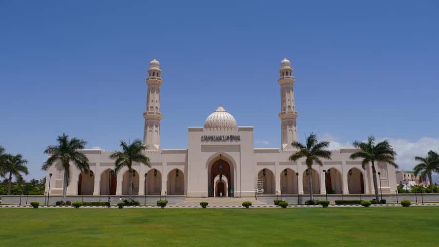 Salalah City Tours - Shopping at Al Hafah Souq