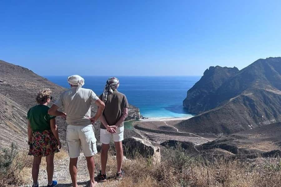 Salalah's Hidden Gems: East & West Adventure - Mughsail Beach and the blowholes