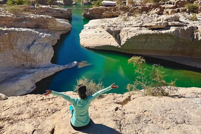 Tour Jawahir 2 Days-1 Night In Wahiba Sands, Oman Tours Package - Fins Beach and Bimmah Sinkhole