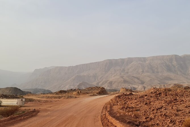 Wadi Al Arbeieen Sinkhole & Fins Beach Swim & Hike - What to bring for the wadi and beach