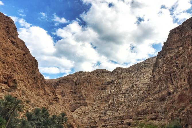 Wadi Shab and Bimmah Sinkhole Group Full Day Tour - Your guide can shape the whole Wadi Shab experience