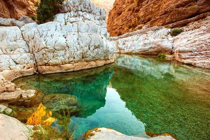Wadi shab and Sinkhole adventure - How the price works for different group sizes