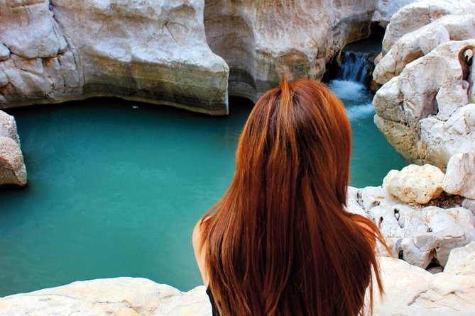 Wadi Shab full day tour (Muscat tours) : Private & custom tours - Bimmah Sinkhole makes a strong first photo stop