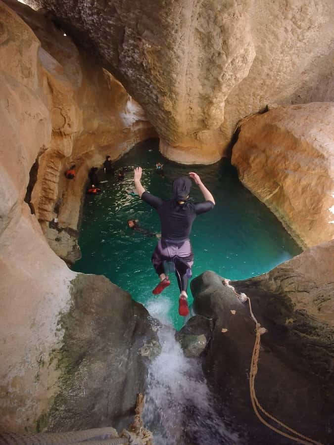 Wadi Shab Parking Meet the Local Guide for Self drivers - Why Wadi Shab is worth the effort