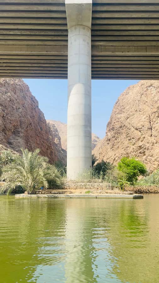 Wadi Shab Parking Meet the Local Guide for Self drivers - What to bring for a smoother visit