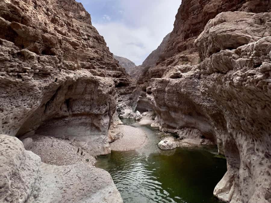 Wadi Shab & Wadi Tiwi : Guided Adventure (Customer Own Car) - Who should book this private Oman adventure?