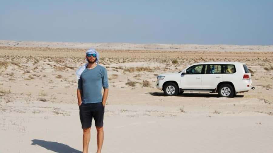Wahiba Sand and Wadi Bani Khalid Guided Group Tour - What the guides add to the day