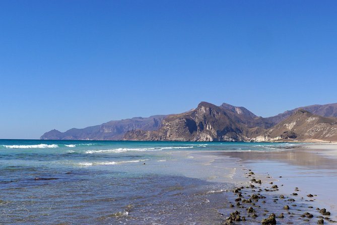 West Coast Mountains and Beaches (Fazayah beach + Shaat cliff) - What the private format changes