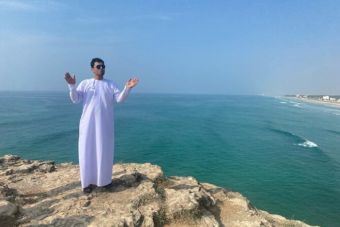 West Salalah Tour by VisitSalalah - What the guide and vehicle add