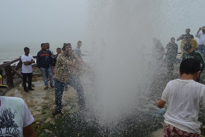 West Salalah Tour - Caribbean of Orient - Fazayah Beach with City - Should you book West Salalah Tour?
