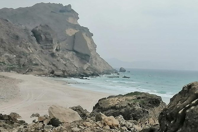 Where Sea Meets Rock: A Scenic Journey to West Salalah’s Shores - Why West Salalah works so well in half a day